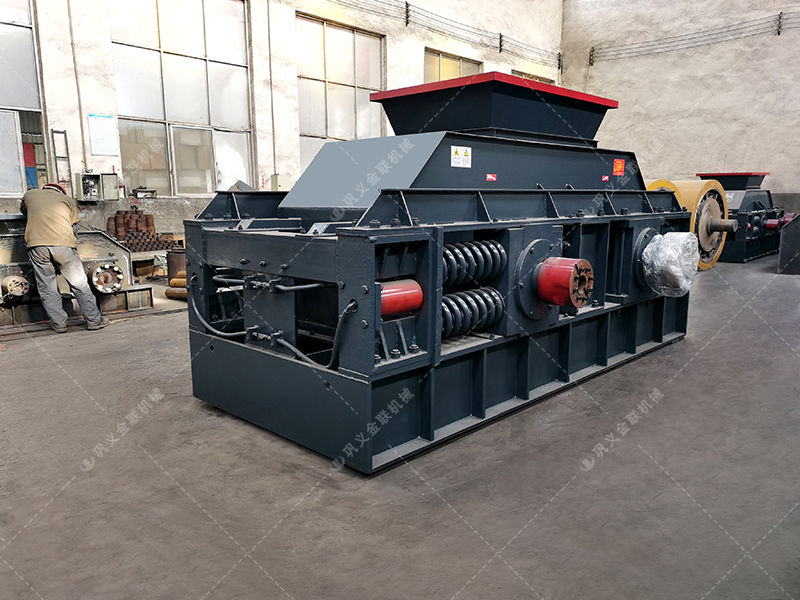 鵝卵石對輥破碎機介紹，為什么選擇金聯機械？